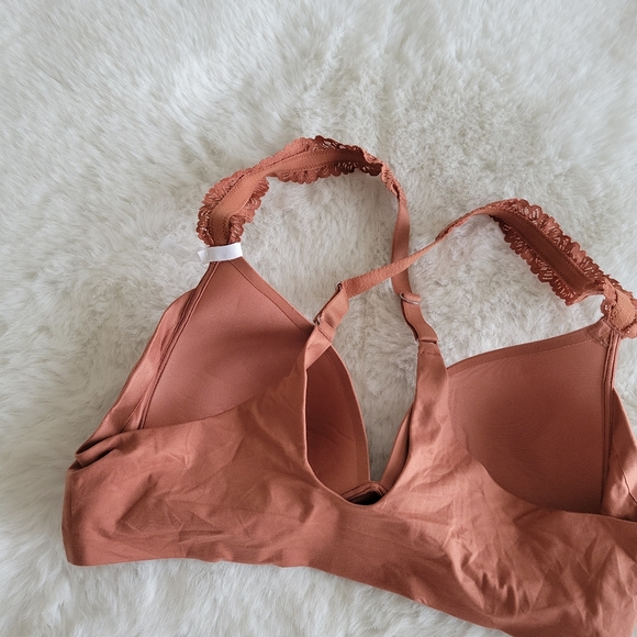 🏺AERIE REAL SUNNIE WIRELESS LIGHTLY LINED LACE STRAP BRA SIZE 36C - Picture 8 of 8